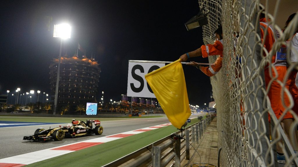 f1 yellow flag